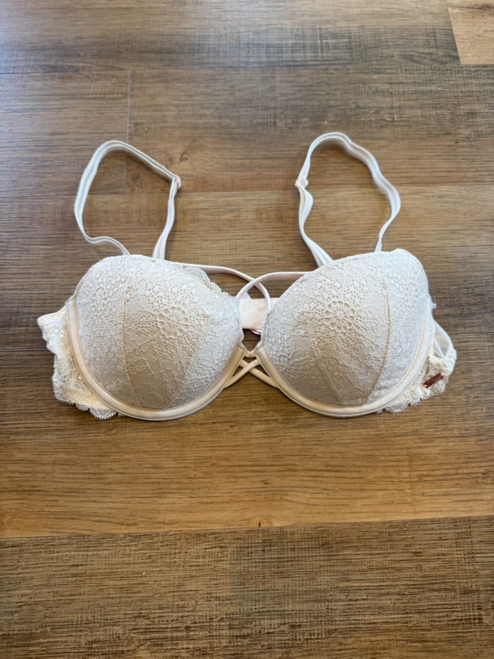 PINK Victoria's Secret Cream Lace Push-Up Bra 36B